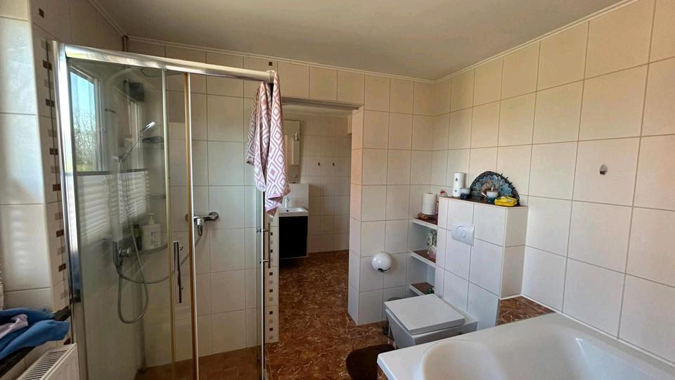 Einfamilienhaus Bützow - 7 Zimmer, 235 m&sup2;, 319.000&euro; | Angebot:26830785