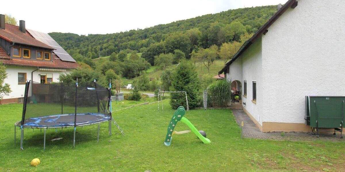 Einfamilienhaus Pretzfeld Urspring - 4 Zimmer, 121 m&sup2;, 399.000&euro; | Angebot:25685607