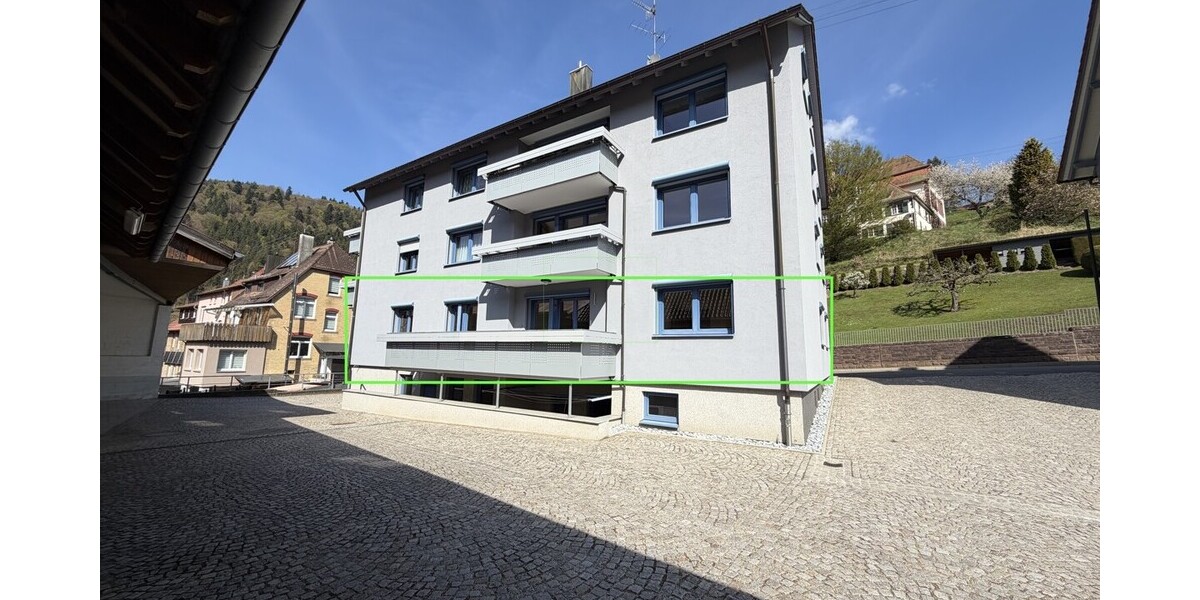 Haus im Haus- 6,5 Zimmer Wohnung in zentraler Lage - Etagenwohnung Höfen an der Enz Höfen (Enz) | Angebot:26828499