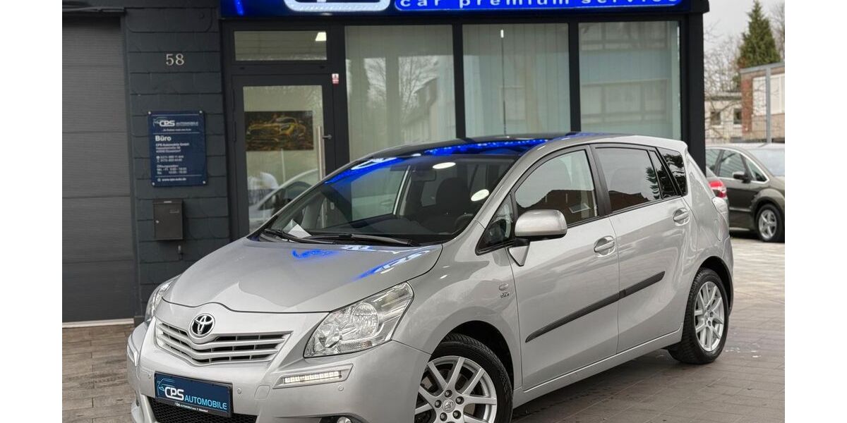 Toyota Verso 86.245 km 10.900 &euro; Düsseldorf 40599