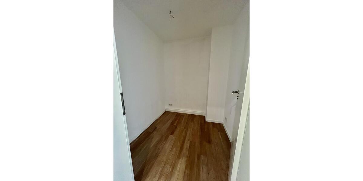 Etagenwohnung Leipzig Südost - 4 Zimmer, 106 m&sup2;, 1.150&euro; | Angebot:26349621