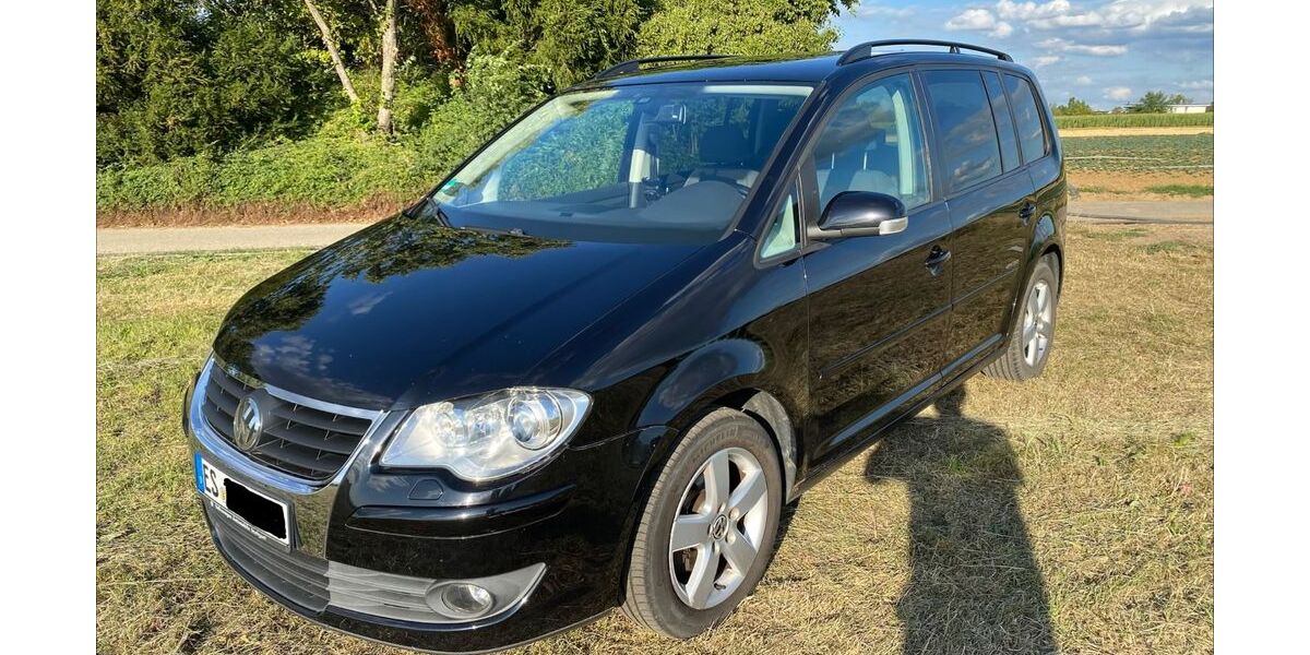 VW Touran 229.548 km 4.250 &euro; Filderstadt 70794