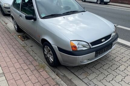 Ford Fiesta 177.000 km 1.250 € Wietze 29323