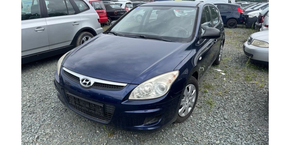Hyundai i30 318.039 km 1.499 &euro; Eschhofen Limburg an der Lahn 65552