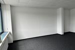 Neuwertiges Büro (ca. 42qm) mit Blick auf den Moritzberg in der Industriestraße 23a zimmer