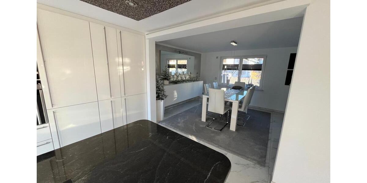 Doppelhaushälfte Weil am Rhein - 7 Zimmer, 136 m&sup2;, 785.000&euro; | Angebot:26316960