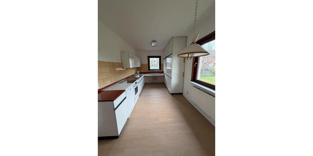 Einfamilienhaus Brunsbüttel - 7.5 Zimmer, 190 m&sup2;, 1.600&euro; | Angebot:25445847