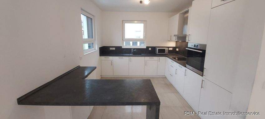 Reihenmittelhaus Flörsheim / Weilbach Weilbach - 6 Zimmer, 221 m&sup2;, 2.800&euro; | Angebot:24990240