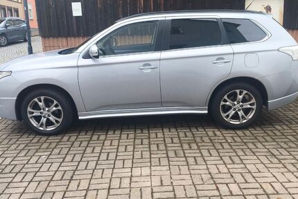 Mitsubishi Outlander 156.000 km 7.500 &euro; Ilmenau 98693