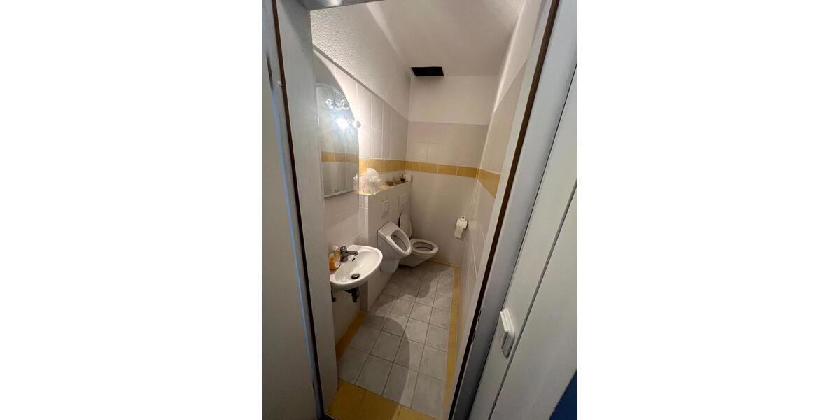 Großzügige Doppelhaushälfte mit moderner Ausstattung zu vermieten 6 zimmer