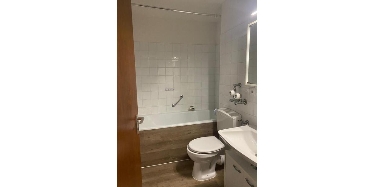 Etagenwohnung Ludwigshafen am Rhein Ludwigshafen-Hemshof - 1 Zimmer, 30 m&sup2;, 510&euro; | Angebot:25994778