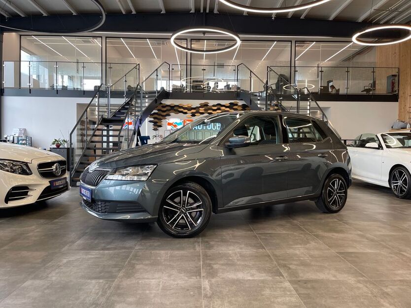 Skoda Fabia 60.000 km 11.590 € Pfaffenhofen 85276