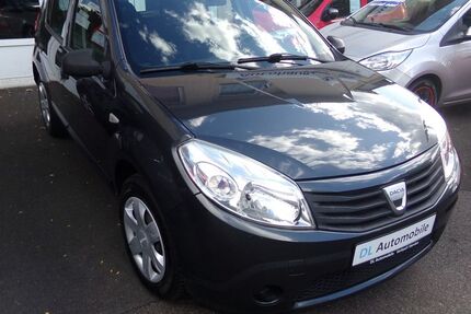 Dacia Sandero 99.802 km 3.385 &euro; Bad Honnef 53604