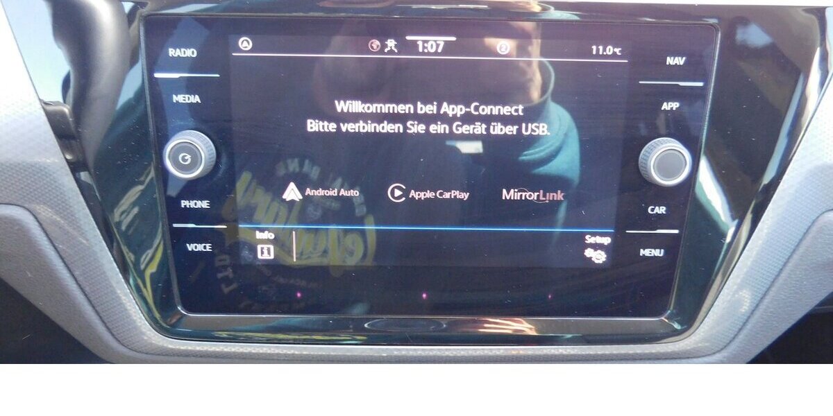 VW Touran 1.5 Comfortline Active BMT TSI DSG Navi 21.400 km 23.990 &euro; Vordorf 38533