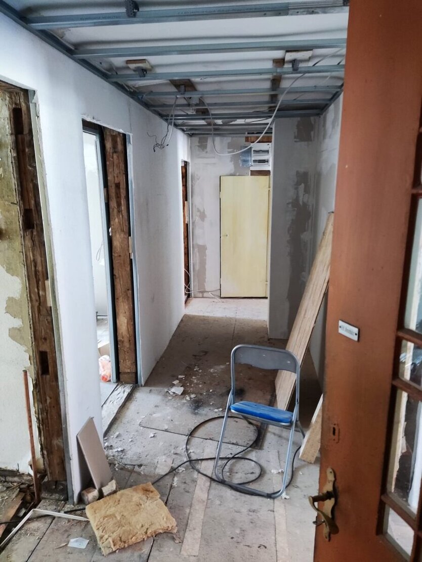 Ohrdruf, Wohn-u.Geschäftshs. zimmer