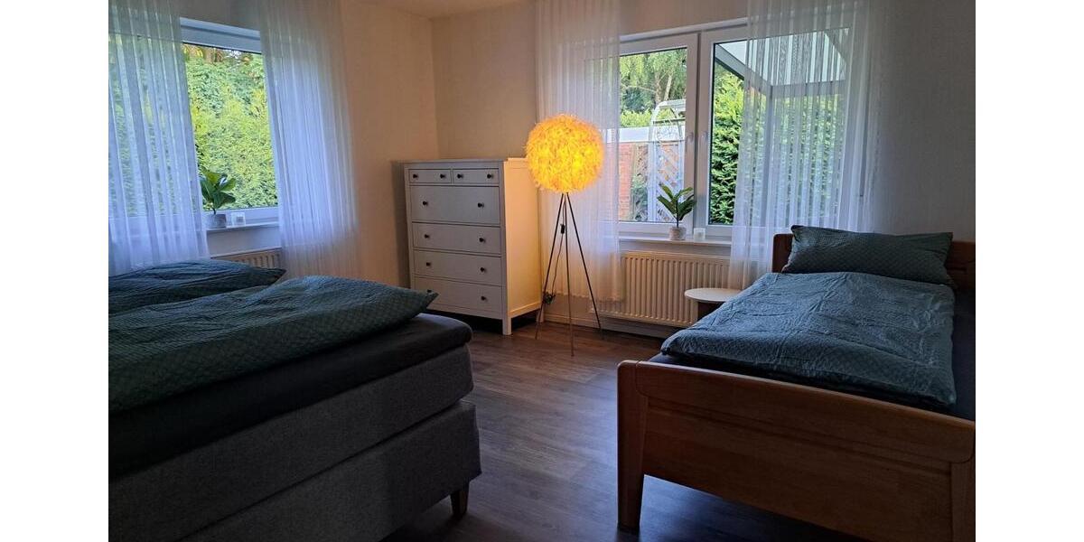 Bungalow Großheide - 2 Zimmer, 70 m&sup2;, 1.100&euro; | Angebot:26375587