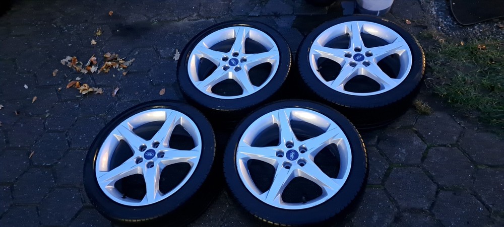 Ford Focus III Turnier 270.980 km 5.000 &euro; Hamburg 20038