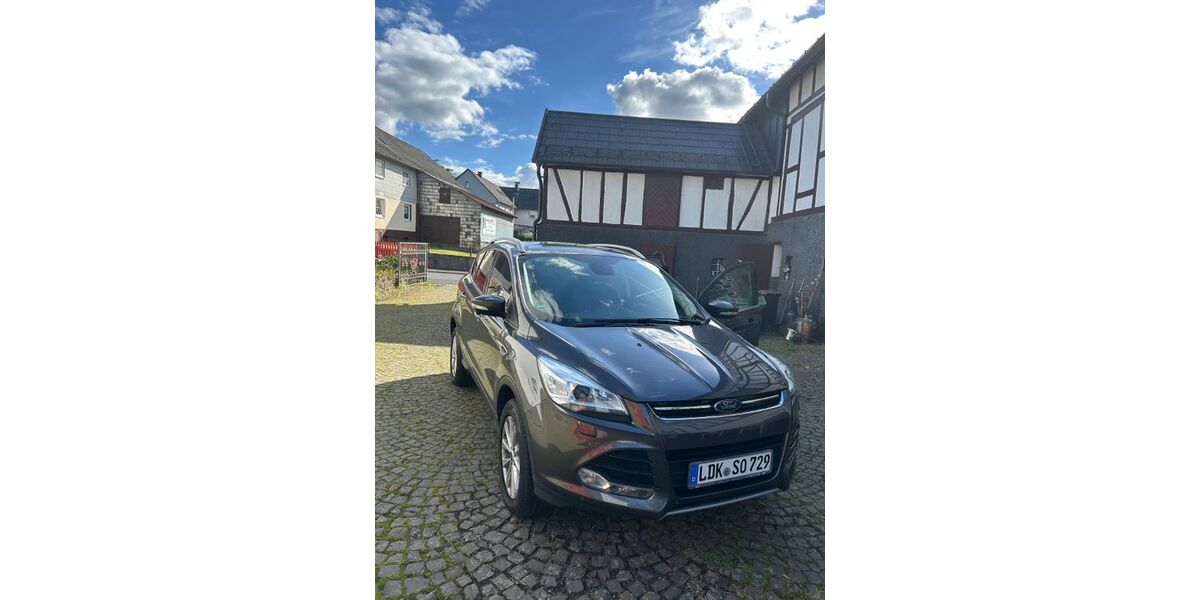Ford Kuga 111.555 km 8.500 &euro; Driedorf 35759