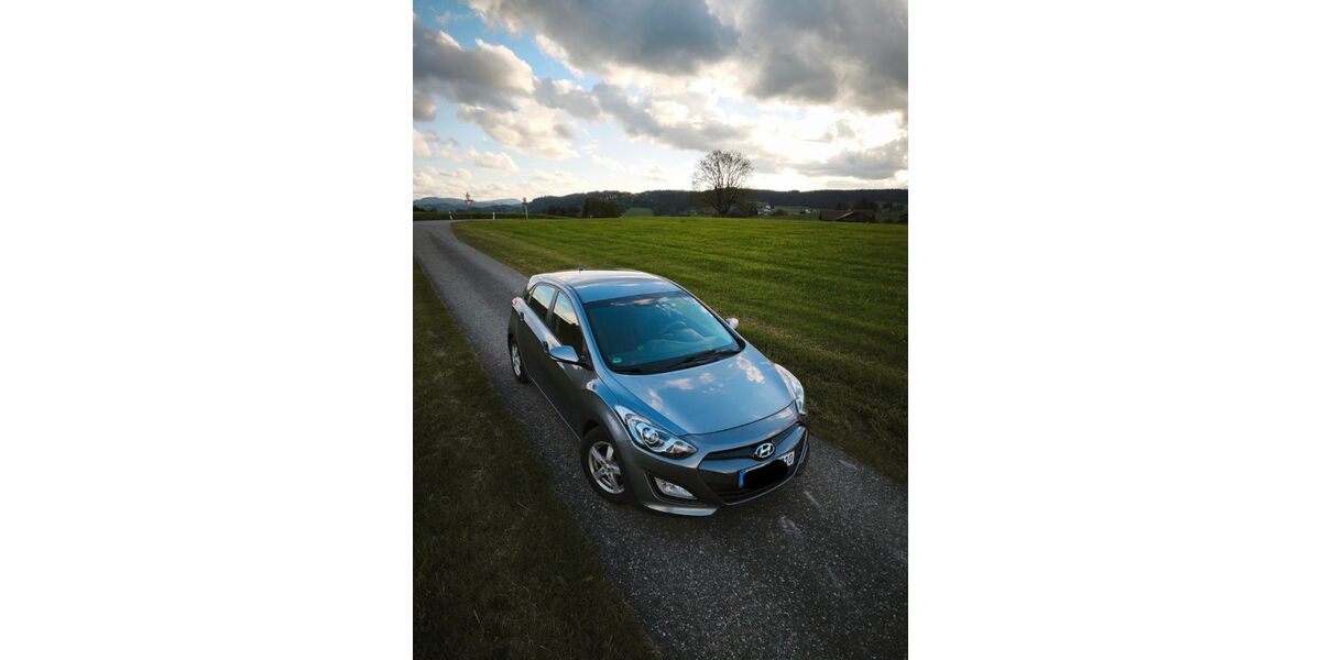 Hyundai i30 76.000 km 7.340 &euro; Kempten 87435