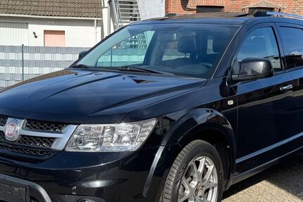 Fiat Freemont 105.000 km 9.990 &euro; Stadland 26935