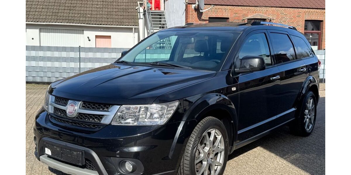 Fiat Freemont 105.000 km 9.990 &euro; Stadland 26935