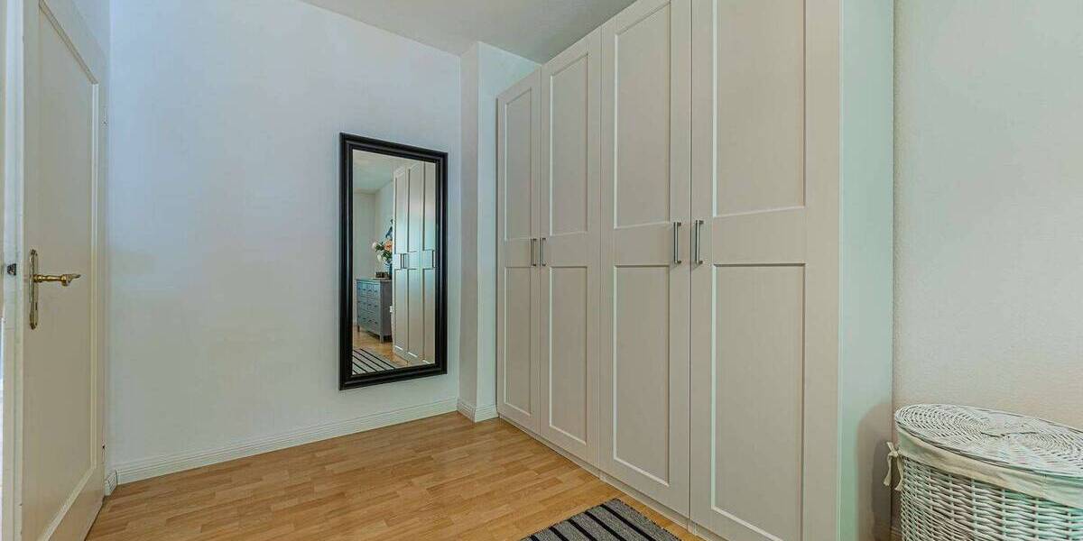 Etagenwohnung Frankfurt am Main Westend-Süd - 2 Zimmer, 68 m&sup2;, 1.790&euro; | Angebot:26840617