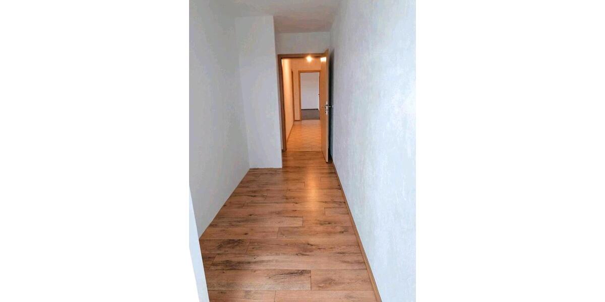 Etagenwohnung Ramerberg - 4 Zimmer, 140 m&sup2;, 1.200&euro; | Angebot:26662922