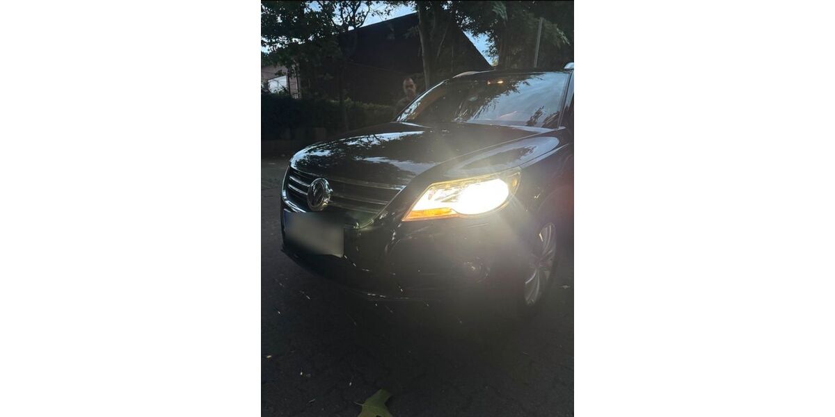 VW Tiguan 201.000 km 8.300 &euro; Lübeck 23558
