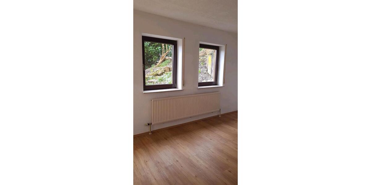 Erdgeschoßwohnung Güntersleben - 2 Zimmer, 80 m&sup2;, 650&euro; | Angebot:25305085