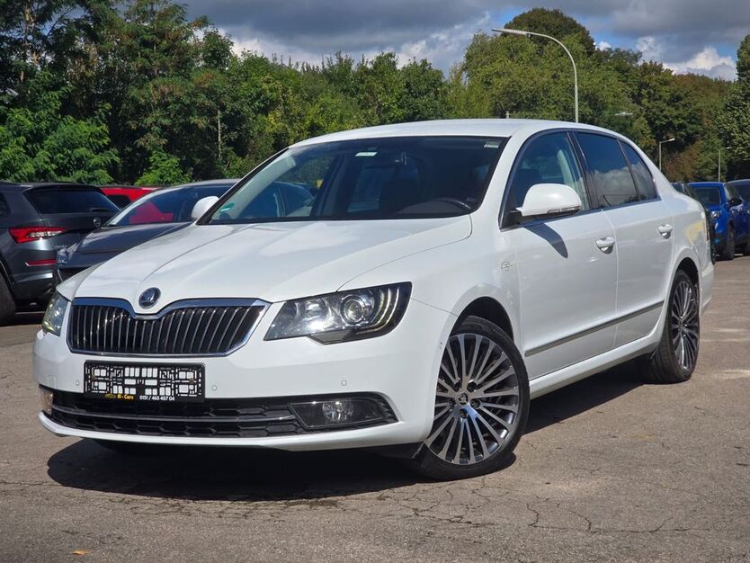 Skoda Superb 117.000 km 14.990 € Merzig 66663