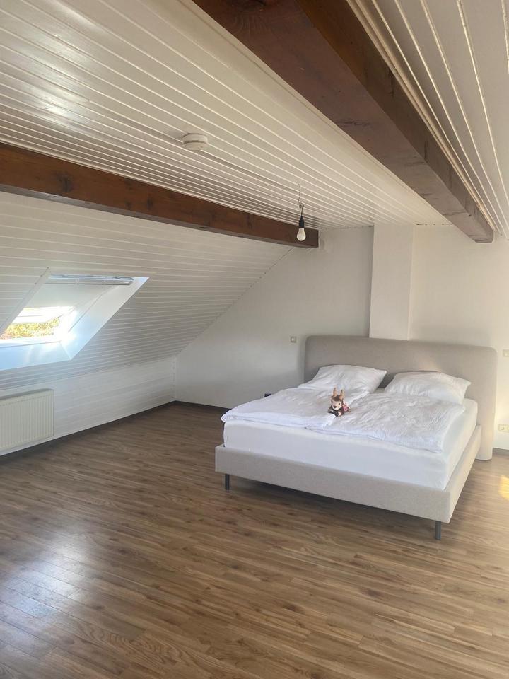 Schöne 4 Zimmerwohnung, zentral u Rheinnähe, 53498 Bad Breisig zimmer