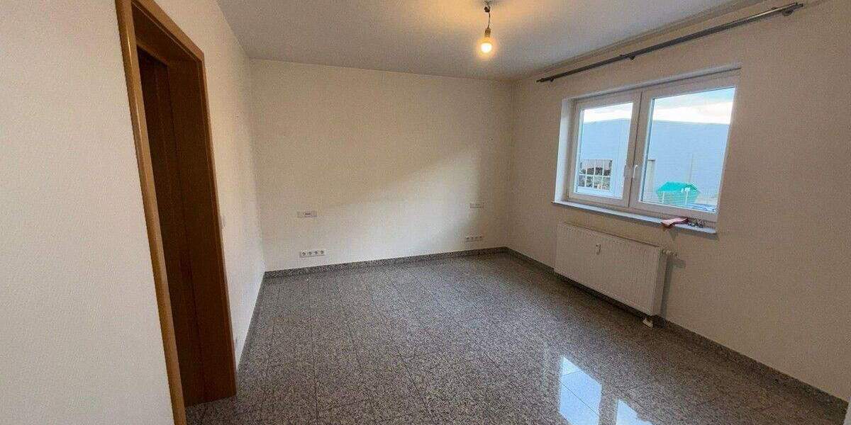 Etagenwohnung Speyer West - 4 Zimmer, 146 m&sup2;, 1.600&euro; | Angebot:24850611