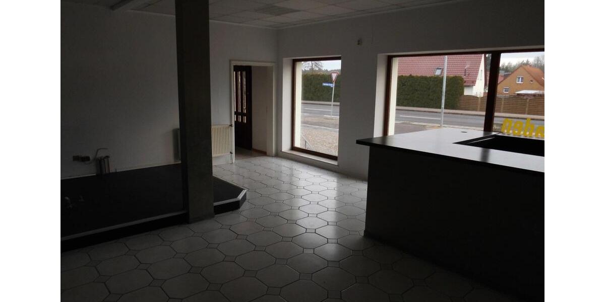 Gewerbeobjekt Genthin - 700&euro; | Angebot:26410013
