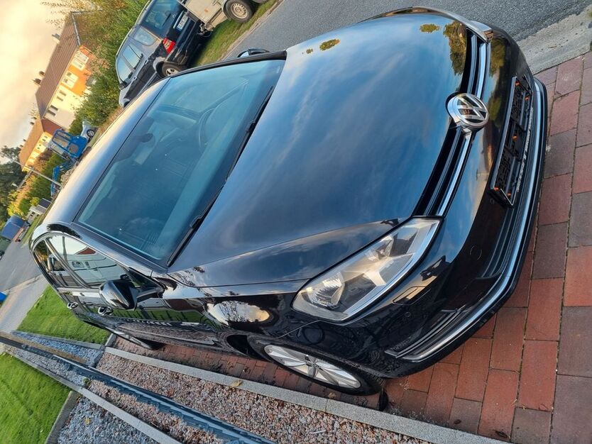 VW Golf 190.000 km 10.900 € Oldenburg 26125