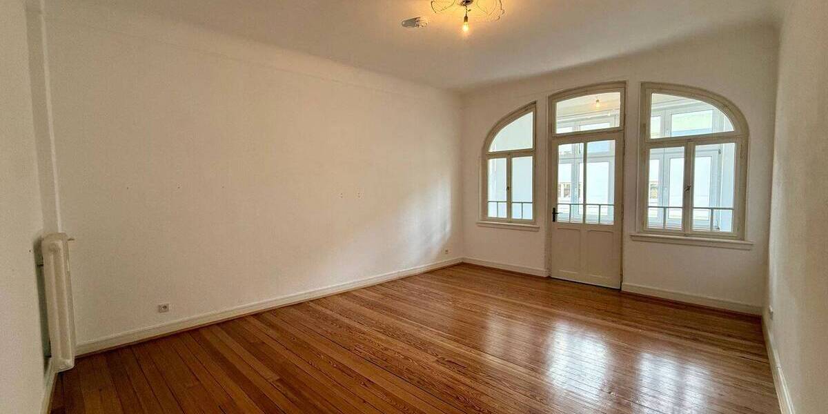 Etagenwohnung Saarbrücken St Johann - 5 Zimmer, 208 m&sup2;, 1.900&euro; | Angebot:26358490