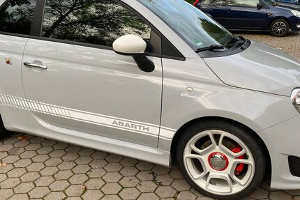 Abarth 500 82.557 km 9.600 &euro; Neusäß 86356