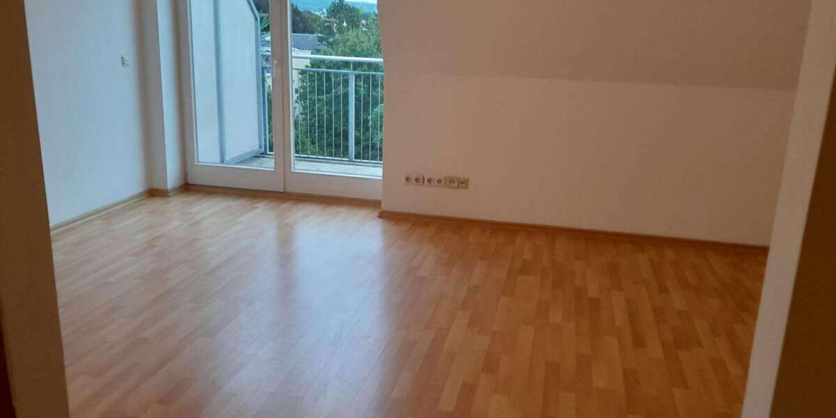 Etagenwohnung Dresden Radeberger Vorstadt - 1 Zimmer, 31 m&sup2;, 372&euro; | Angebot:27347982