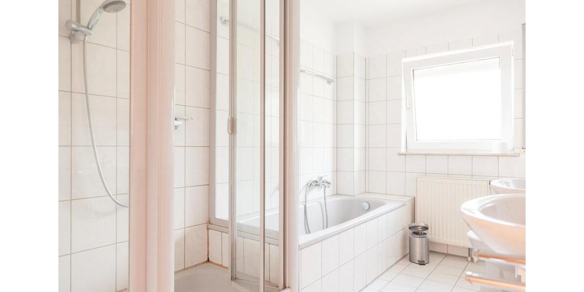 Dachgeschoßwohnung Staufenberg - 3 Zimmer, 96 m&sup2;, 950&euro; | Angebot:26395144