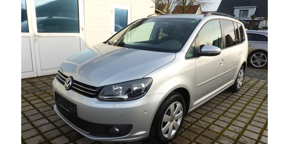 VW Touran 148.500 km 9.890 &euro; Wolfenbüttel 38304