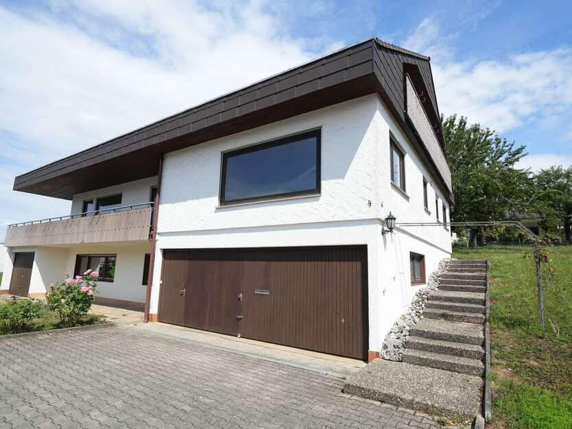Haus zum Kaufen in Dettingen 895.000 € 300 m²