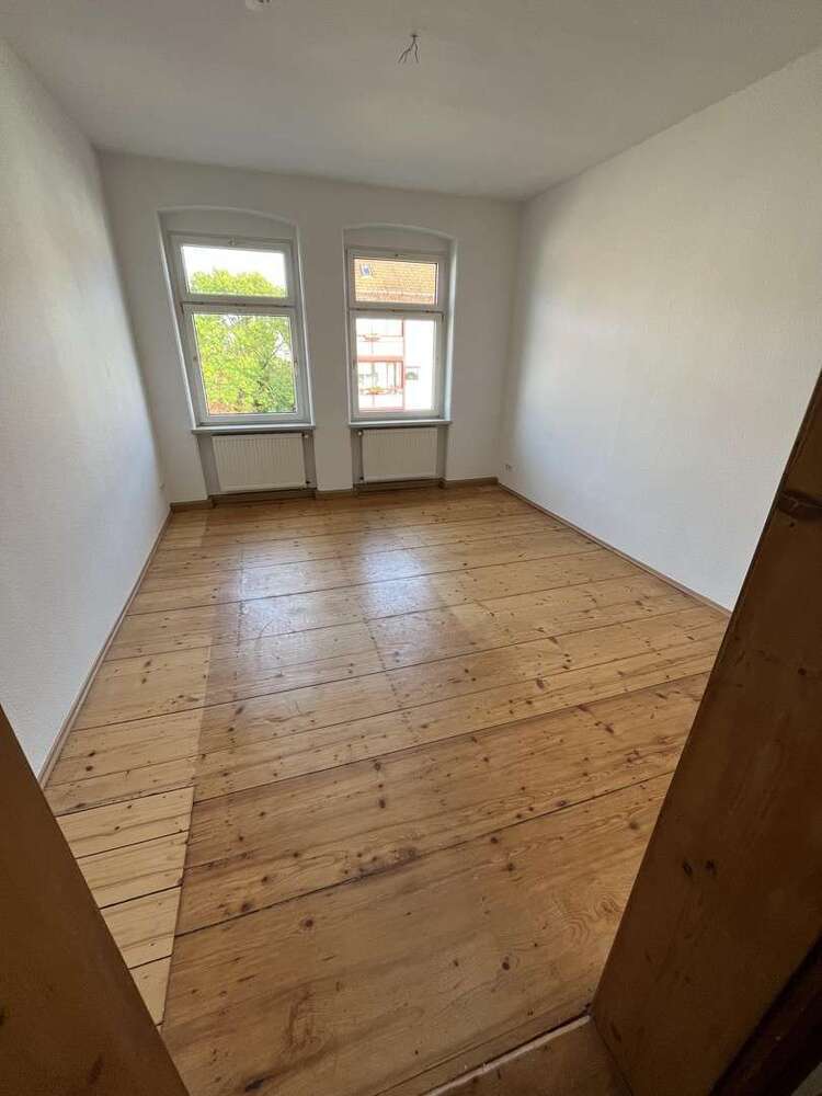 Wohnung zum Mieten in Naumburg 610 € 96.8 m²