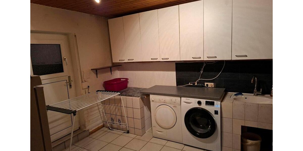 Einfamilienhaus Wesselburen - 3 Zimmer, 110 m&sup2;, 150.000&euro; | Angebot:24717158