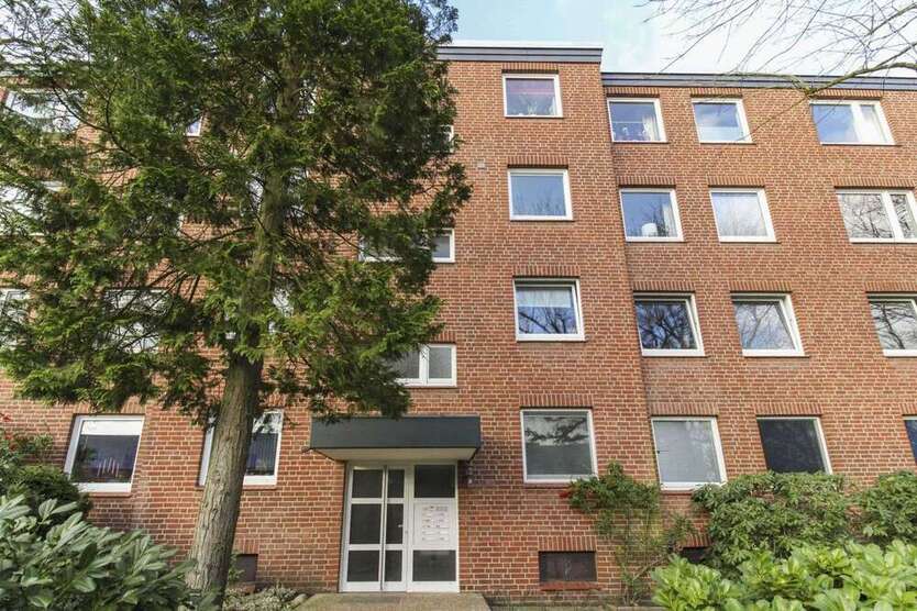 Wohnung zum Kaufen in Quickborn 194.000 € 101.25 m²