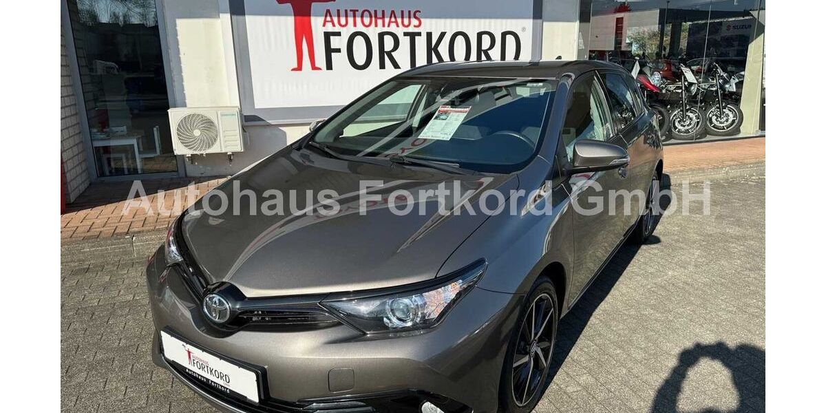 Toyota Auris 69.980 km 16.200 &euro; Bielefeld 33689