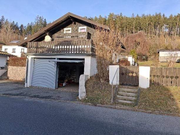 Mehrfamilienhaus, Wohnhaus Zwiesel - 8 Zimmer, 150 m&sup2;, 145.000&euro; | Angebot:25742889