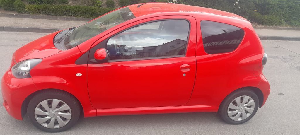 Aygo (X)