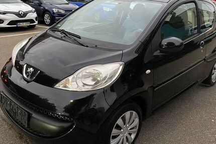 Peugeot 107 95.000 km 2.100 € Waiblingen 71332
