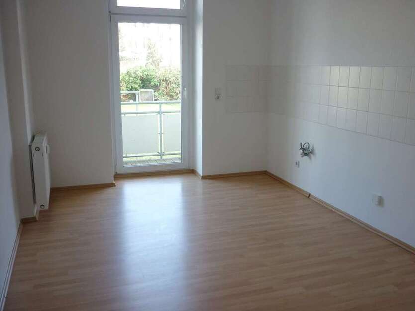 Wohnung zum Mieten in Döbeln 282 € 58.06 m²