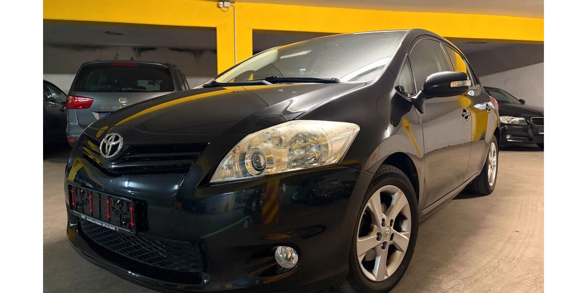 Toyota Auris 56.944 km 8.600 &euro; Langenzenn 90579