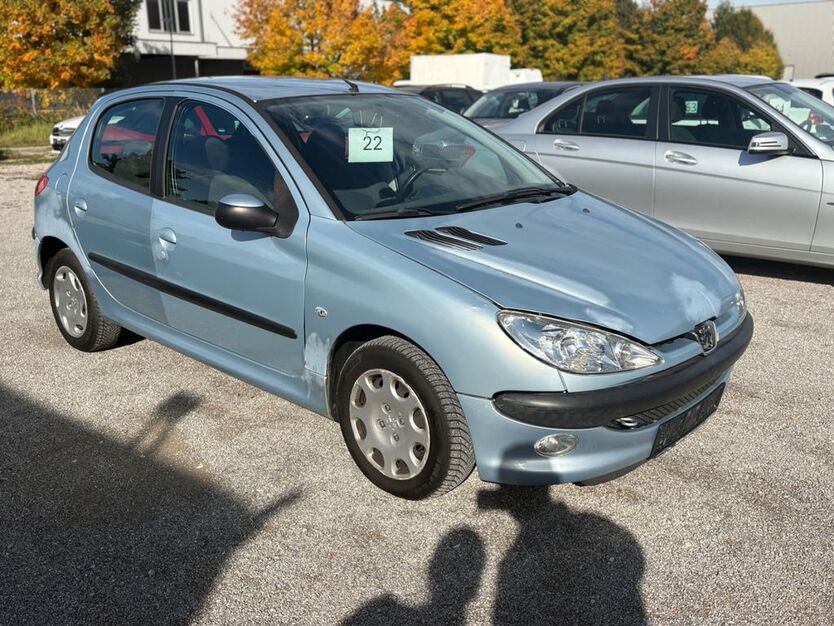 Peugeot 206 119.492 km 2.500 € Augsburg 86167
